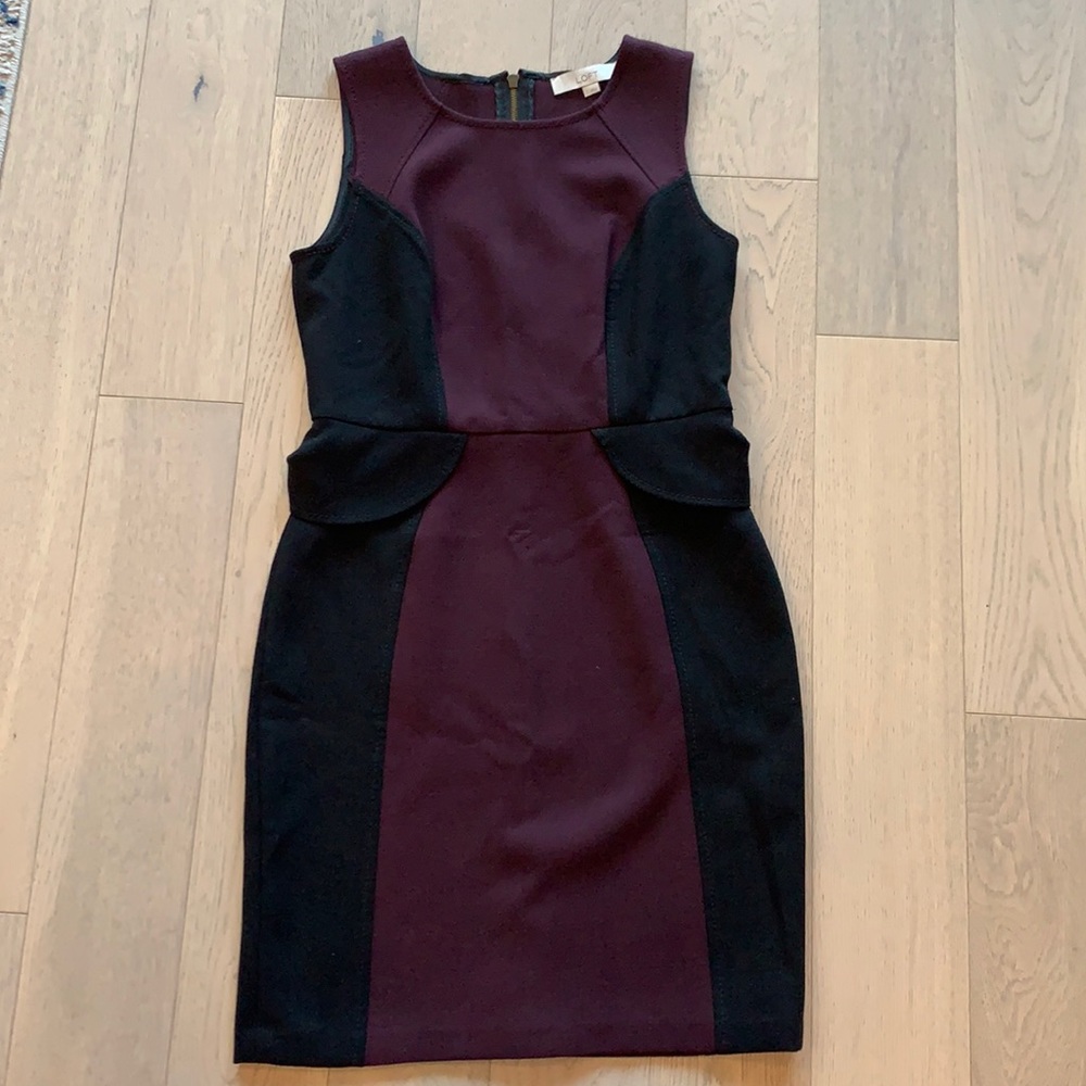 Loft, peplum dress with exposed zipper, burgundy and black, size 2